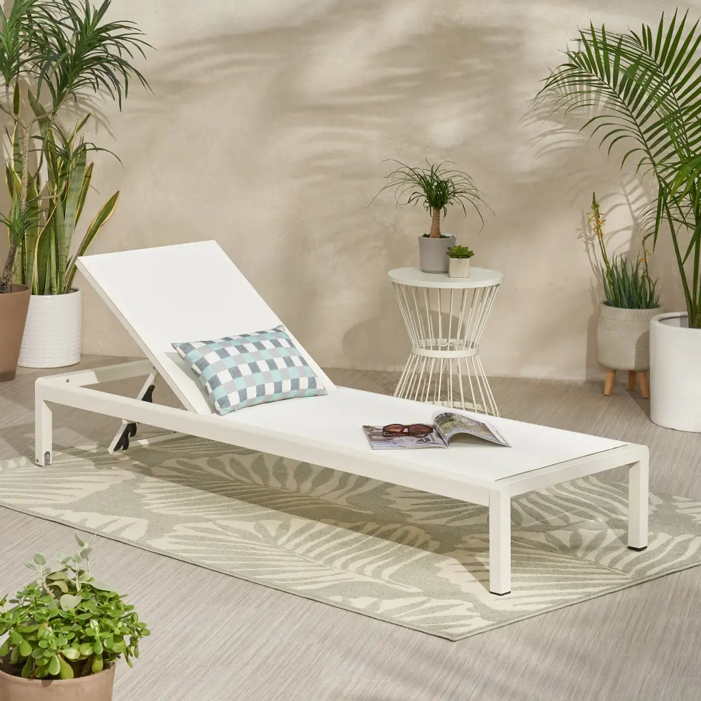 Cape Coral KD Chaise Lounge White Mesh nh-perfect home