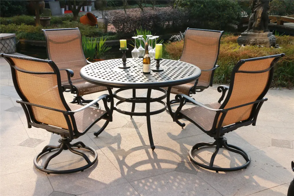 Round 4 Person 51.97 Inch Antique Bronze Aluminum Dining Set gathercraft