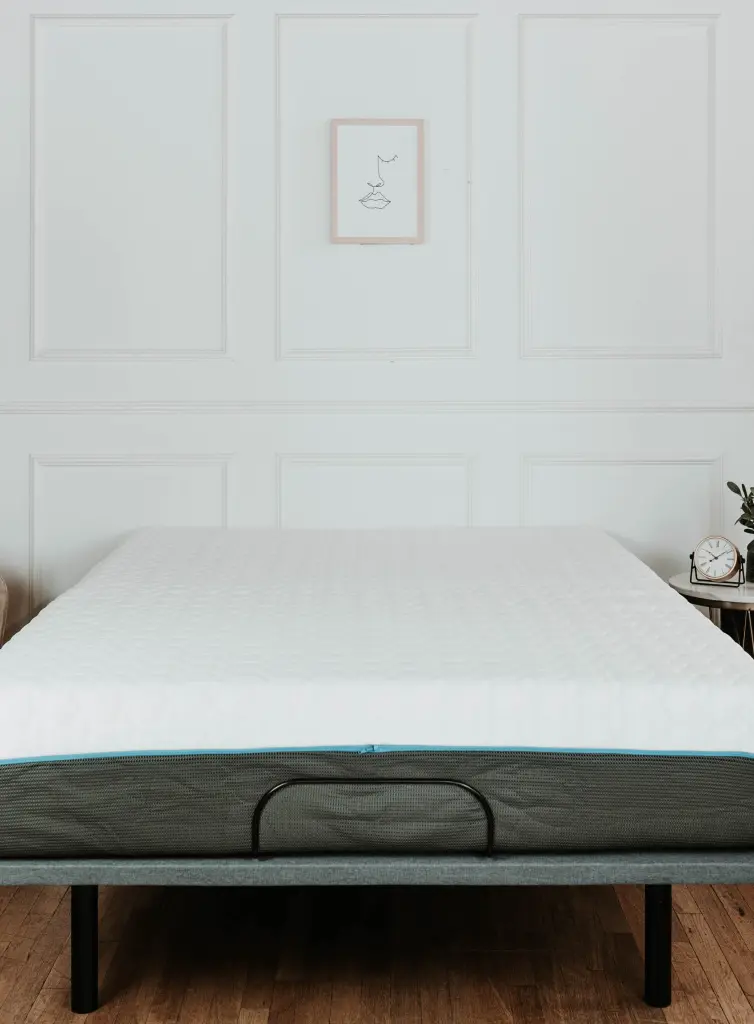 Copper Infutilized 10 Medium Memory Foam Twin XL Mattress White Gray omne sleep