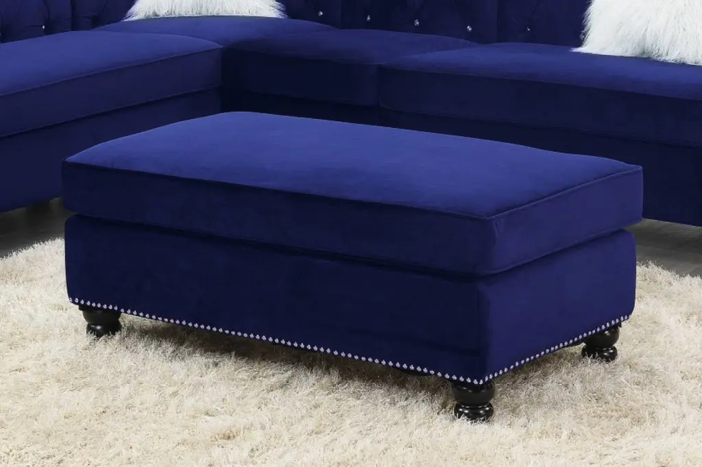 Living Room XL Cocktail Ottoman Indigo Blue Velvet Accent Studding Triangle kanepe