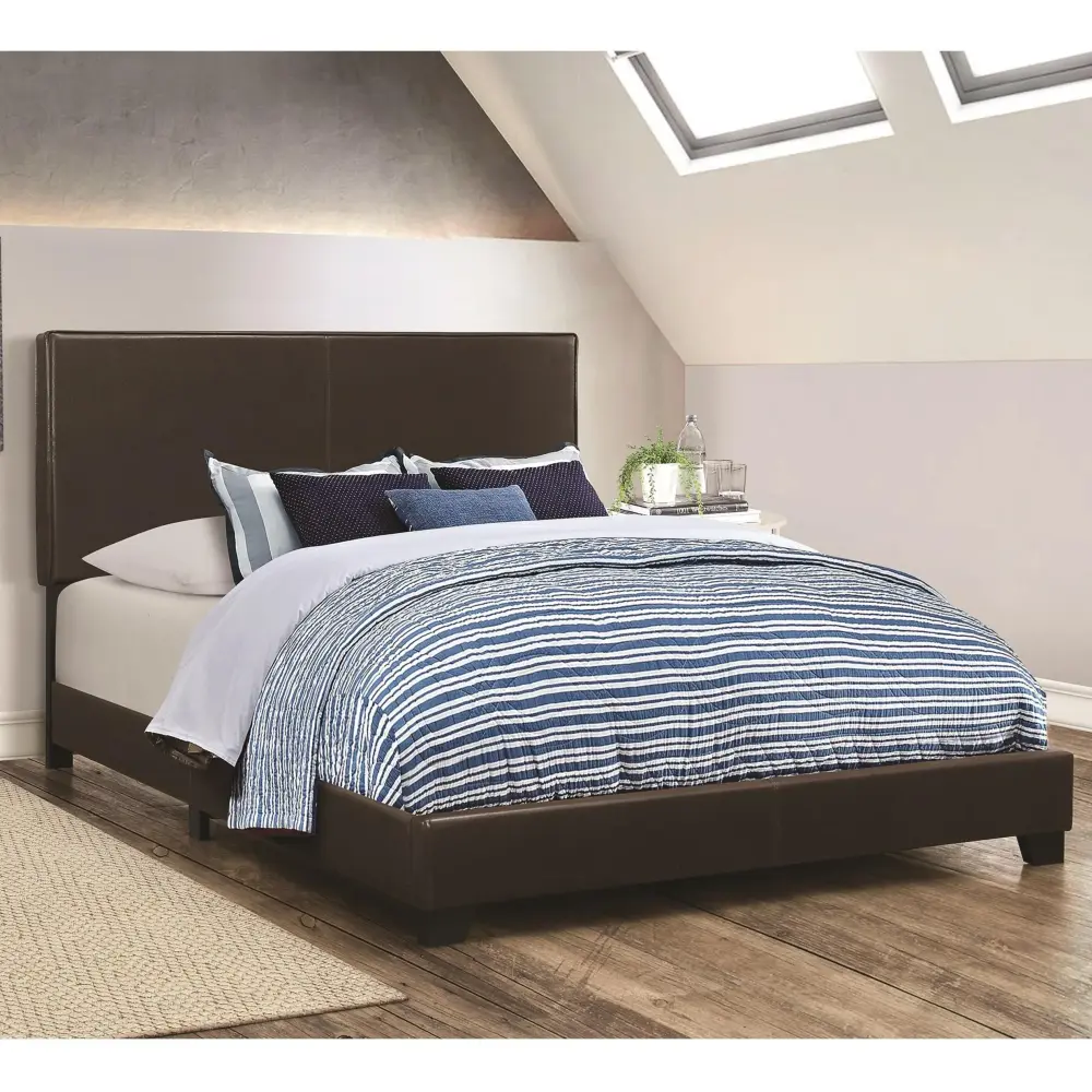 Diamond Modern Furniture COA Dorian Full Upholstered Panel Bed 300762F