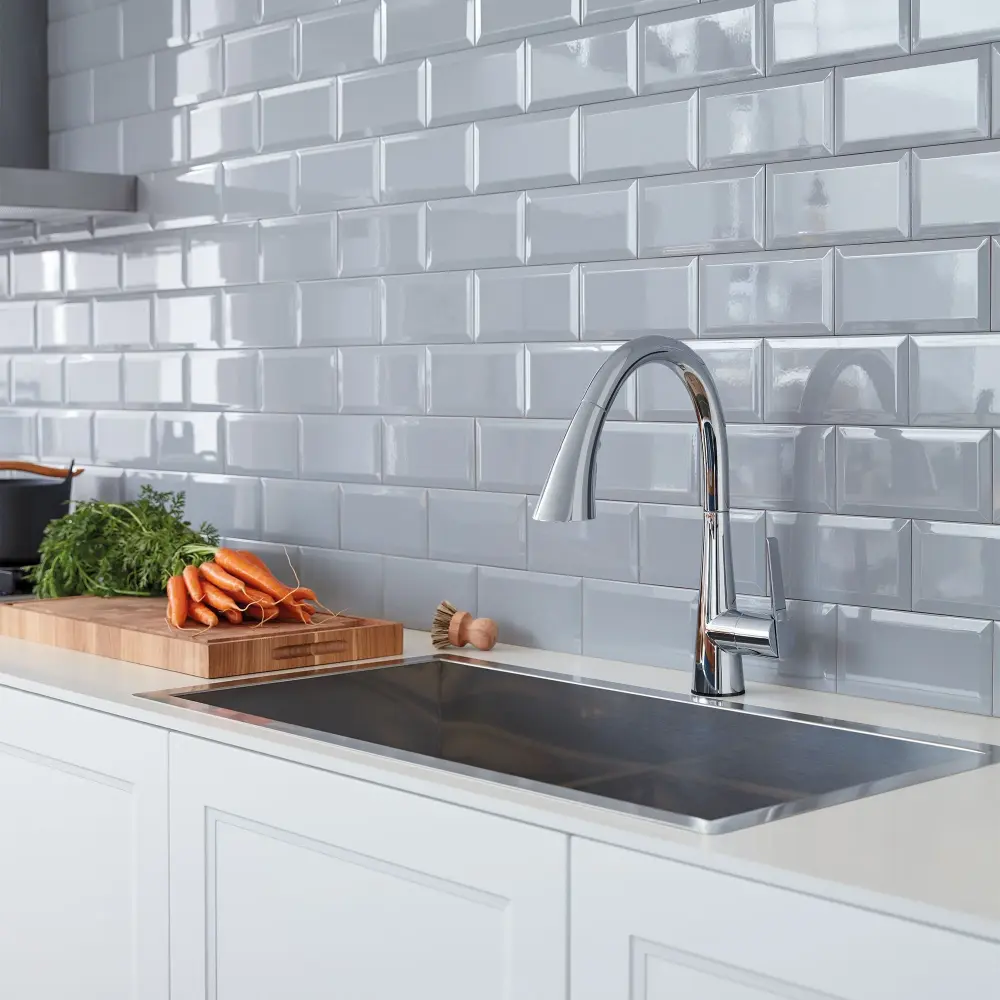 Dual-Spray Pull-Down Spray Faucet Key Sink