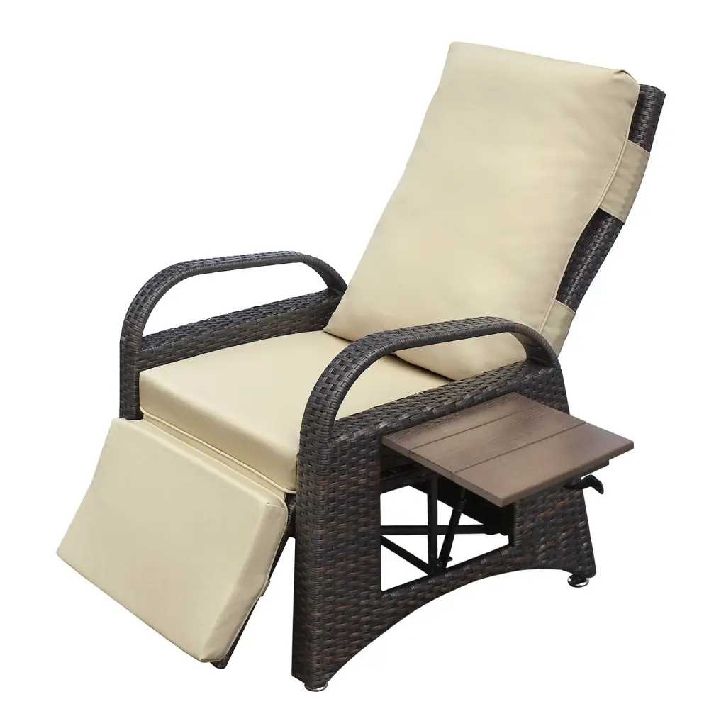 Outdoor Recliner Chair PE Wicker Customizable Reclining Lounge Chair romantic furniture