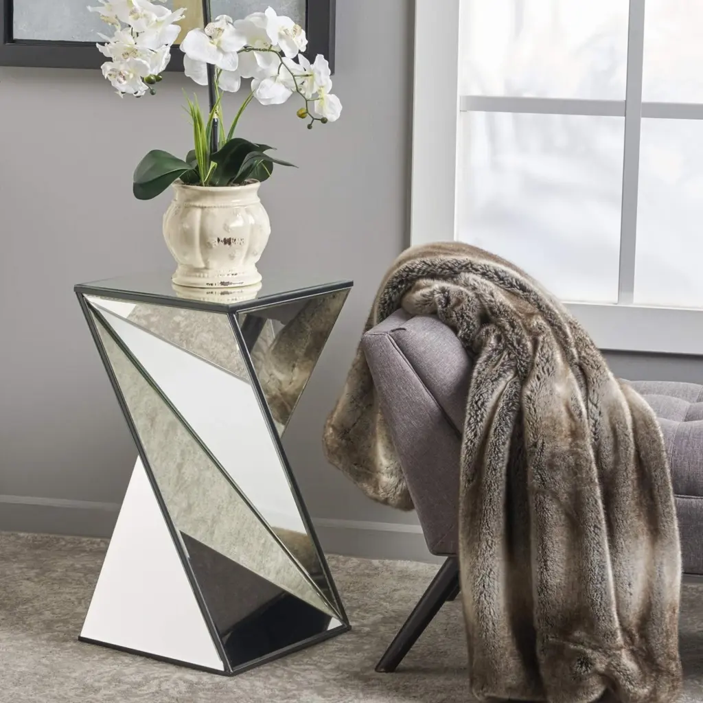 Geometrical Mirrored Side Table Silver Modern Long-lasting Clear Design nh-echo-can