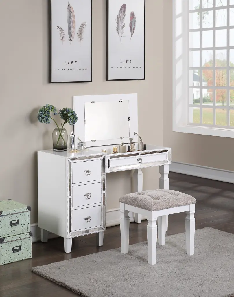 Traditional Formal White Vanity Set Stool and Storage Drawers kanepe