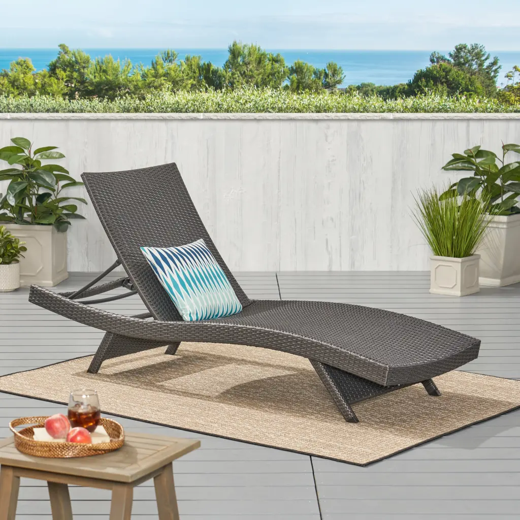 Salem PE Wicker Chaise Lounge Grey Rattan Iron Frame n828 canada